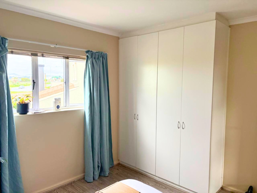 To Let 3 Bedroom Property for Rent in Avalon Estate Western Cape